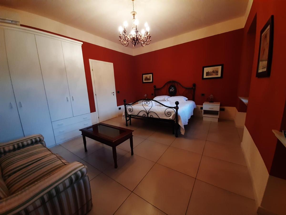 Lucca Cycling Holidays Il Tiglio Rooms SantʼAndrea di Compito エクステリア 写真