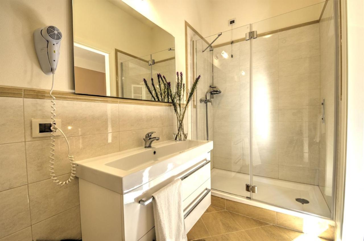 Lucca Cycling Holidays Il Tiglio Rooms SantʼAndrea di Compito エクステリア 写真